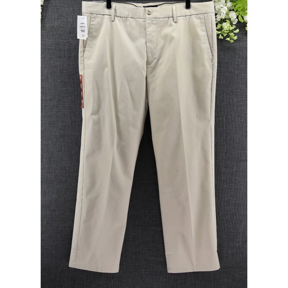 Dockers Other - Dockers Men’s Signature Khaki Slim Fit Flex Flat Front Tan Khaki Sz 38X29 NEW